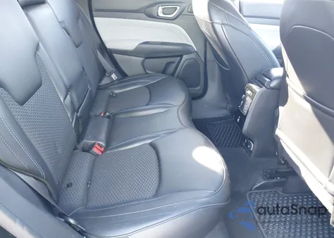 2022 Jeep Compass Latitude 4X4 from USA, damaged, VIN 3C4NJDBBXNT121962